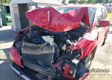 2016 Dodge Journey Crossroad Plus z USA, uszkodzony, nr VIN 3C4PDCGBXGT207164